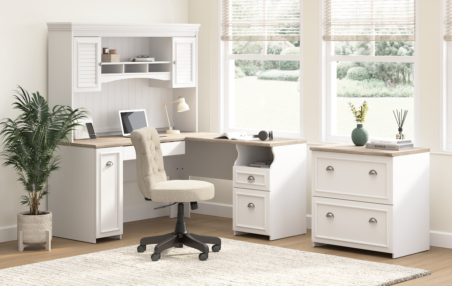 The Best L-Shaped Desks for Your Home Office