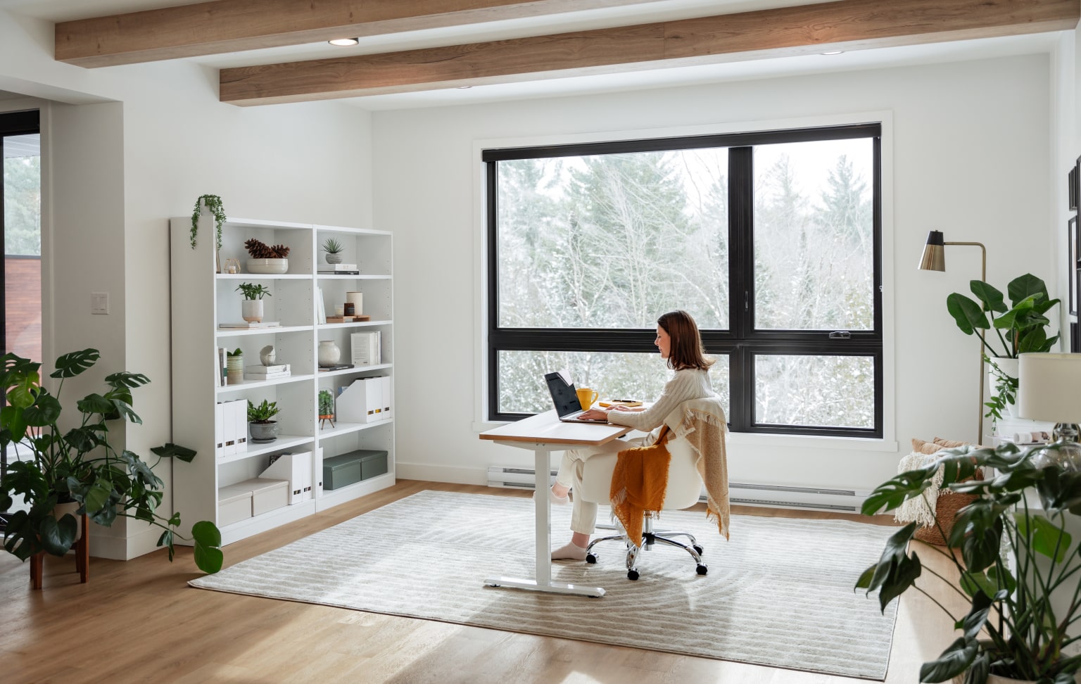 Maximize Space and Productivity with the Perfect Home Office Desk