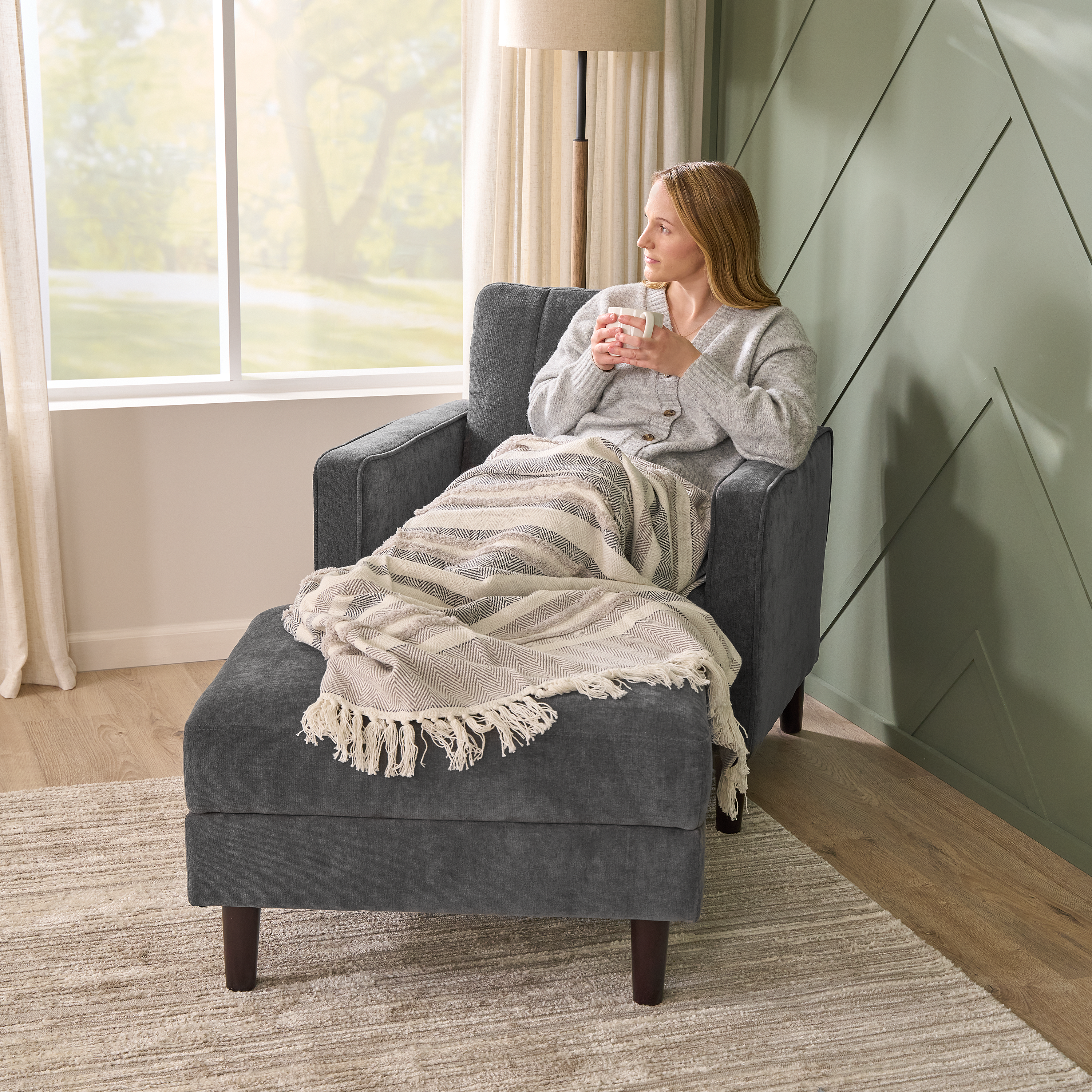 Shop Bush Home Max 32W Accent Chair MXK132IGC-03 3 #color_iron gray chenille fabric